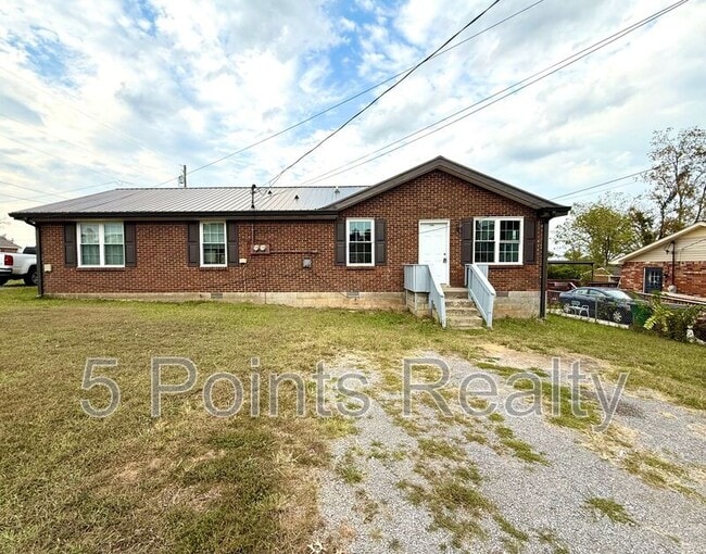 Building Photo - 1203 Sylvia Dr
