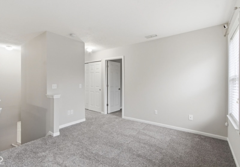 Building Photo - 10870 Balfour Dr