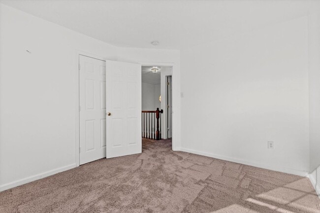 Building Photo - 4BR Columbia Home w/ Finished Basement, Deck & Open Green Space