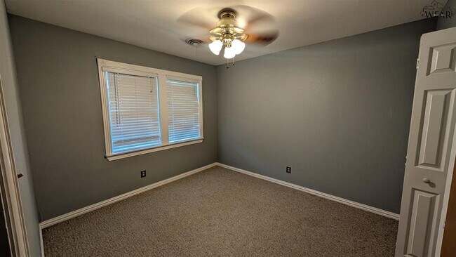 Building Photo - 2501 N Leighton Cir