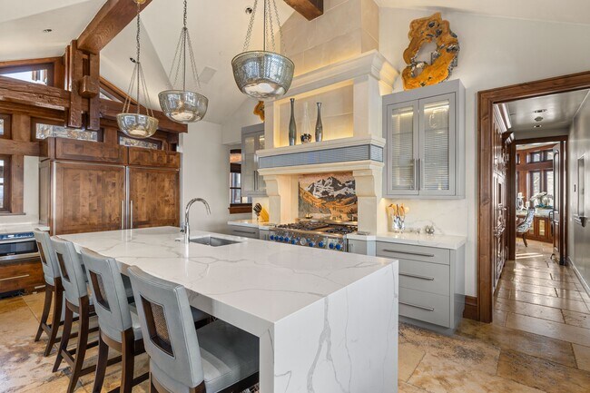 Building Photo - 472 Thunderbowl Ln