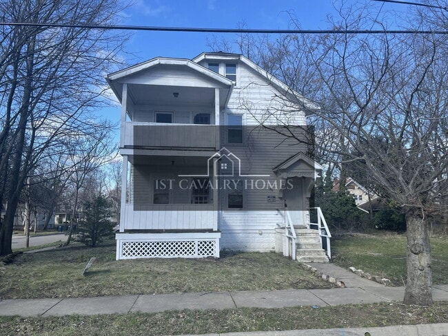 Building Photo - 578 Hoye Ave