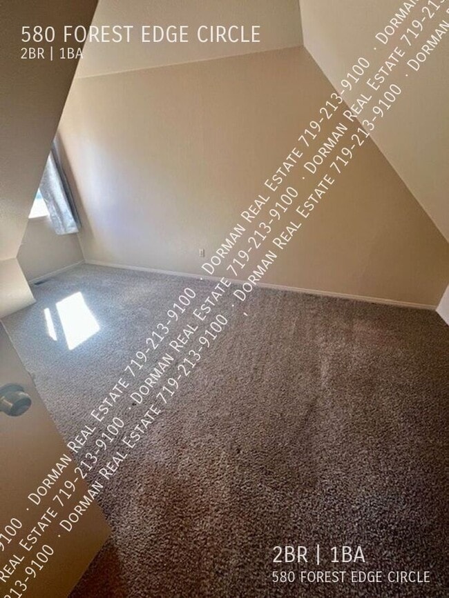 Building Photo - 580 Forest Edge Cir