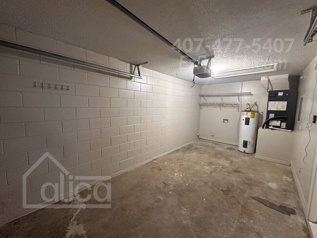 Building Photo - 1846 Spruce Ridge Dr