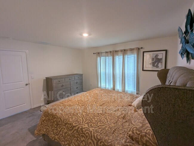 Building Photo - 16549 Mosaic Oar Dr