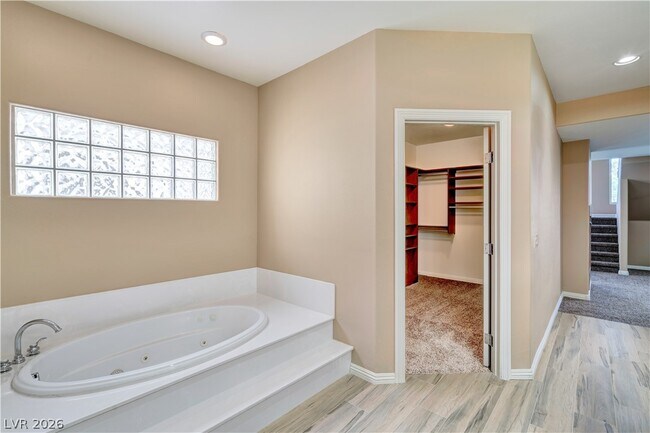 Building Photo - 9180 Worsley Park Pl