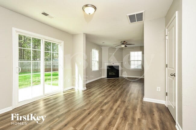 Building Photo - 1540 Weatherend Dr