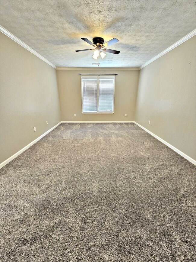 Building Photo - 2402 Harpeth Pl SW
