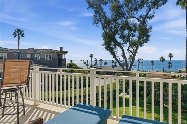 Building Photo - Charming Coastal Retreat in the Heart of Laguna Beach