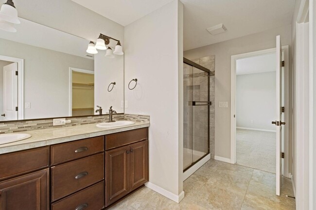 Building Photo - Spacious 4-bdrm/3-bath in North Bethany—Ga...