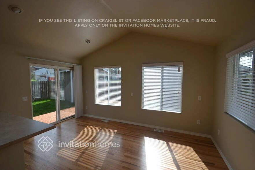 Building Photo - 931 S 240th Pl