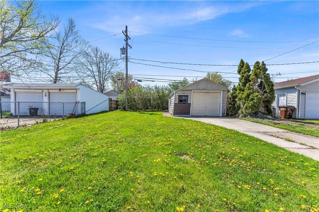 Building Photo - 5607 Allanwood Dr