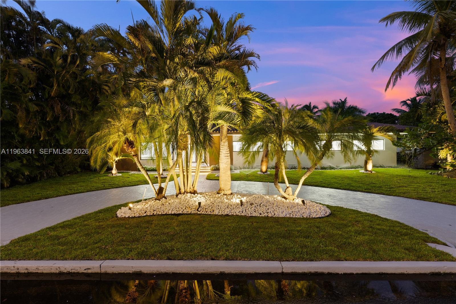 Building Photo - 1117 Adams St