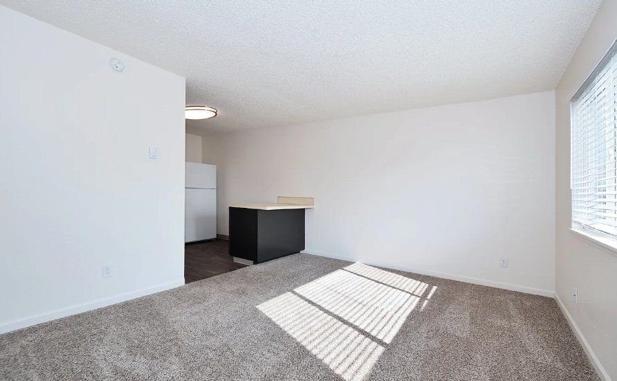 Building Photo - 3027 SE 20th Ave