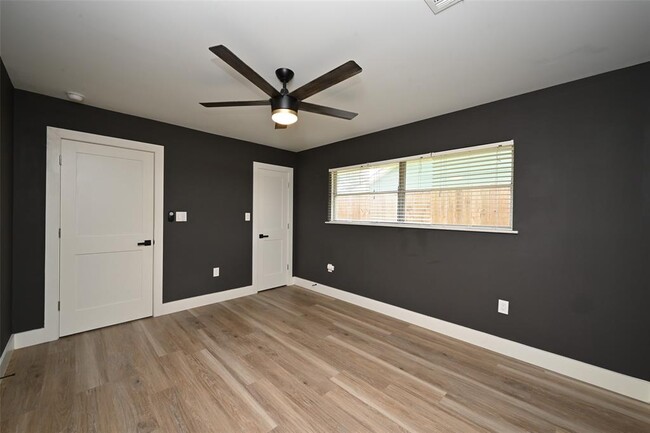 Building Photo - 3007 Maple Grove Ln