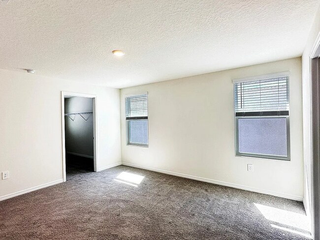 Building Photo - 5795 Cape Primrose Dr