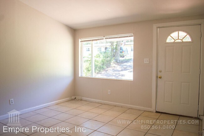 Building Photo - 3 br, 1 bath House - 1333 Hutchinson Avenue