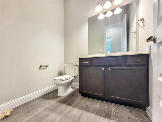 Building Photo - 601 C-Bar Ranch Trl