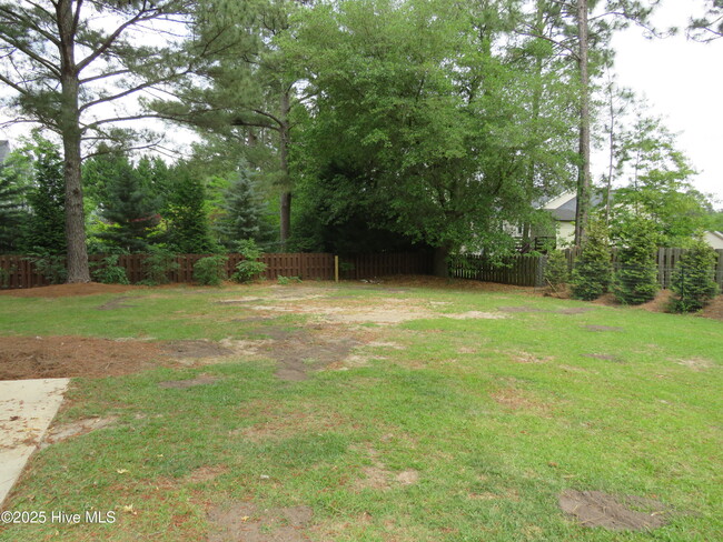 Building Photo - 10 Winding Trail