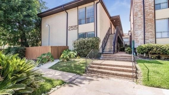 Primary Photo - 2515 Shakespeare St