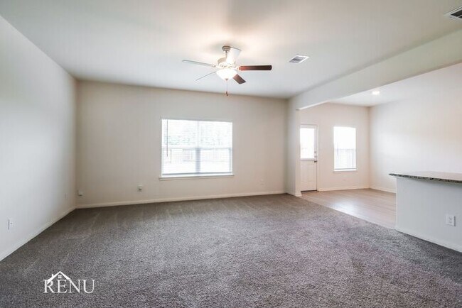 Building Photo - 25521 Rose Creek Dr