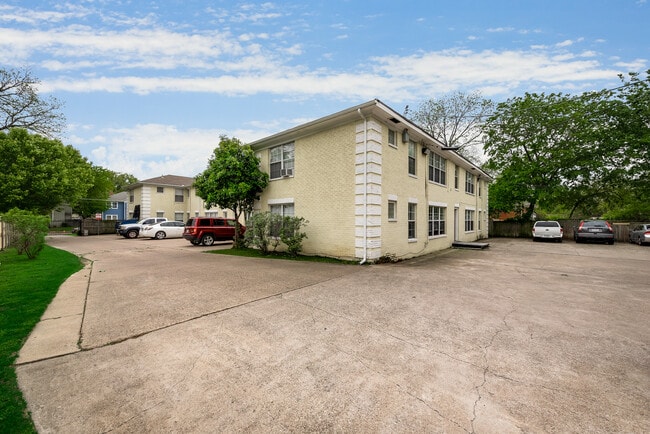 Building Photo - 4625 Junius St