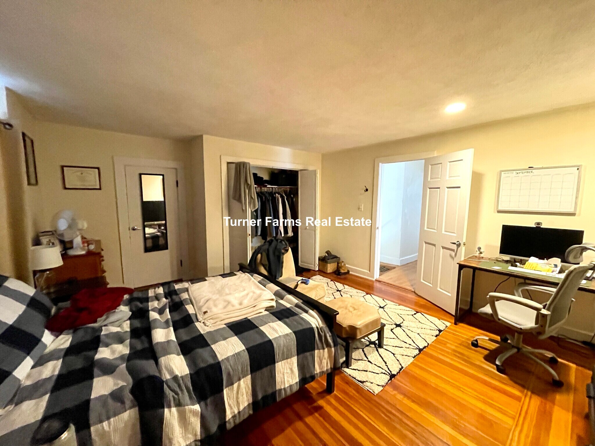 Building Photo - 10 Evergreen Ave