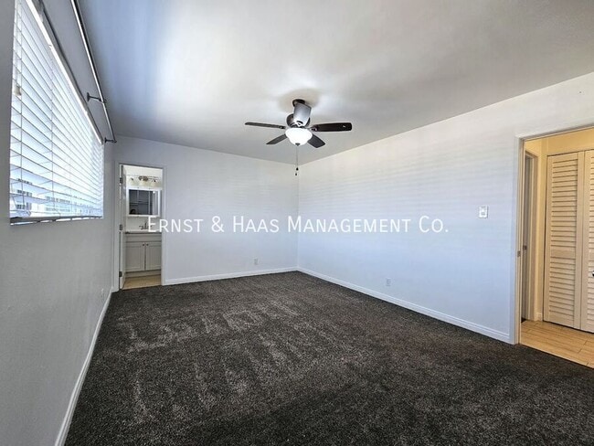 Building Photo - 2660 E 19th St