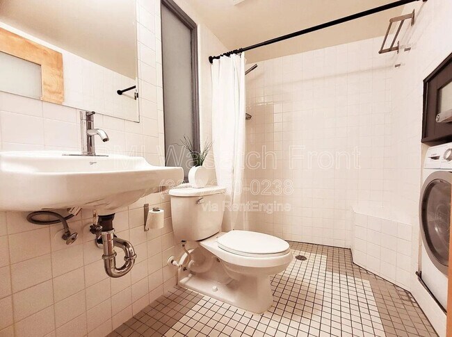 Building Photo - 163 W 200 S