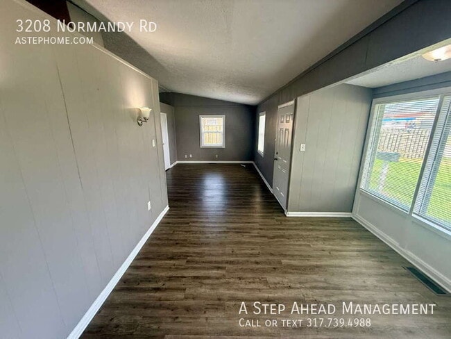 Building Photo - 3208 Normandy Rd