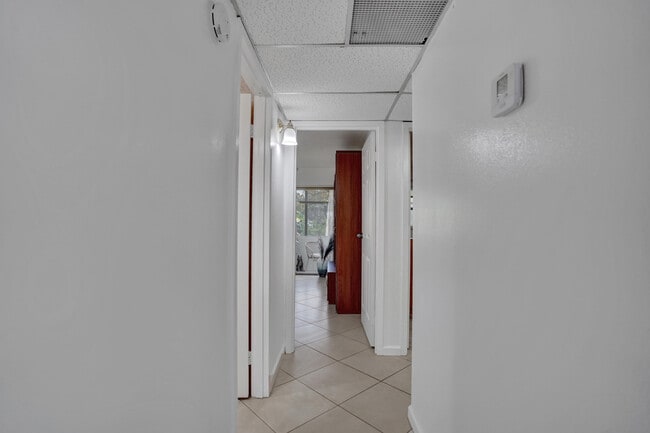 Building Photo - 141 Valencia Blvd