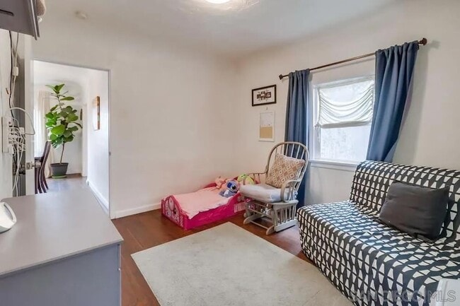 Building Photo - 3891 Superba St