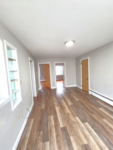 Building Photo - 535 Manville Rd