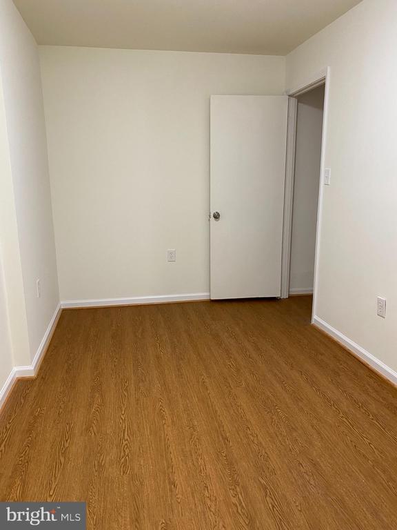 Building Photo - 6802 Dina Leigh Ct