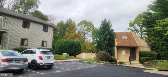 Building Photo - 108 Woodhollow Dr