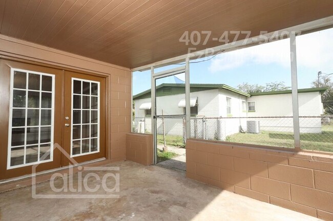 Building Photo - 127 Academy Ave