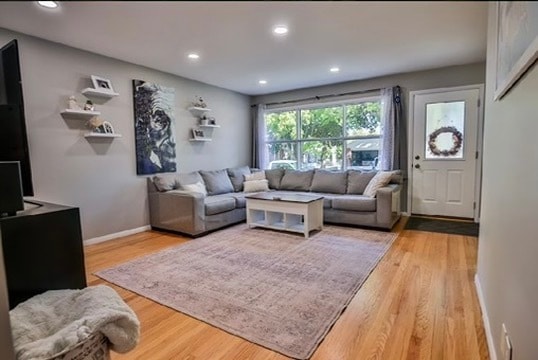 Building Photo - 8534 Morton Ave