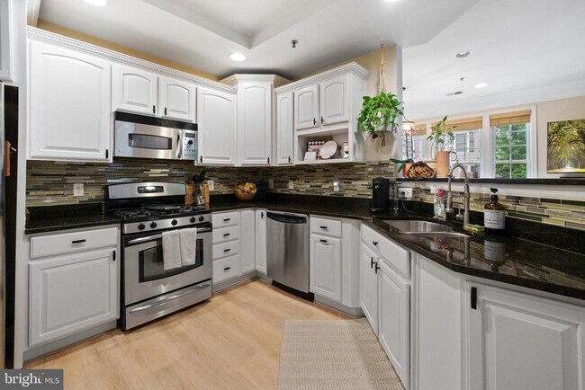 Building Photo - 7135 Huntley Creek Pl