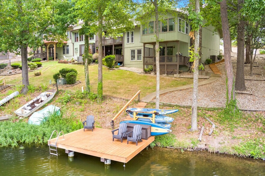 Building Photo - 15 Baywater Ln