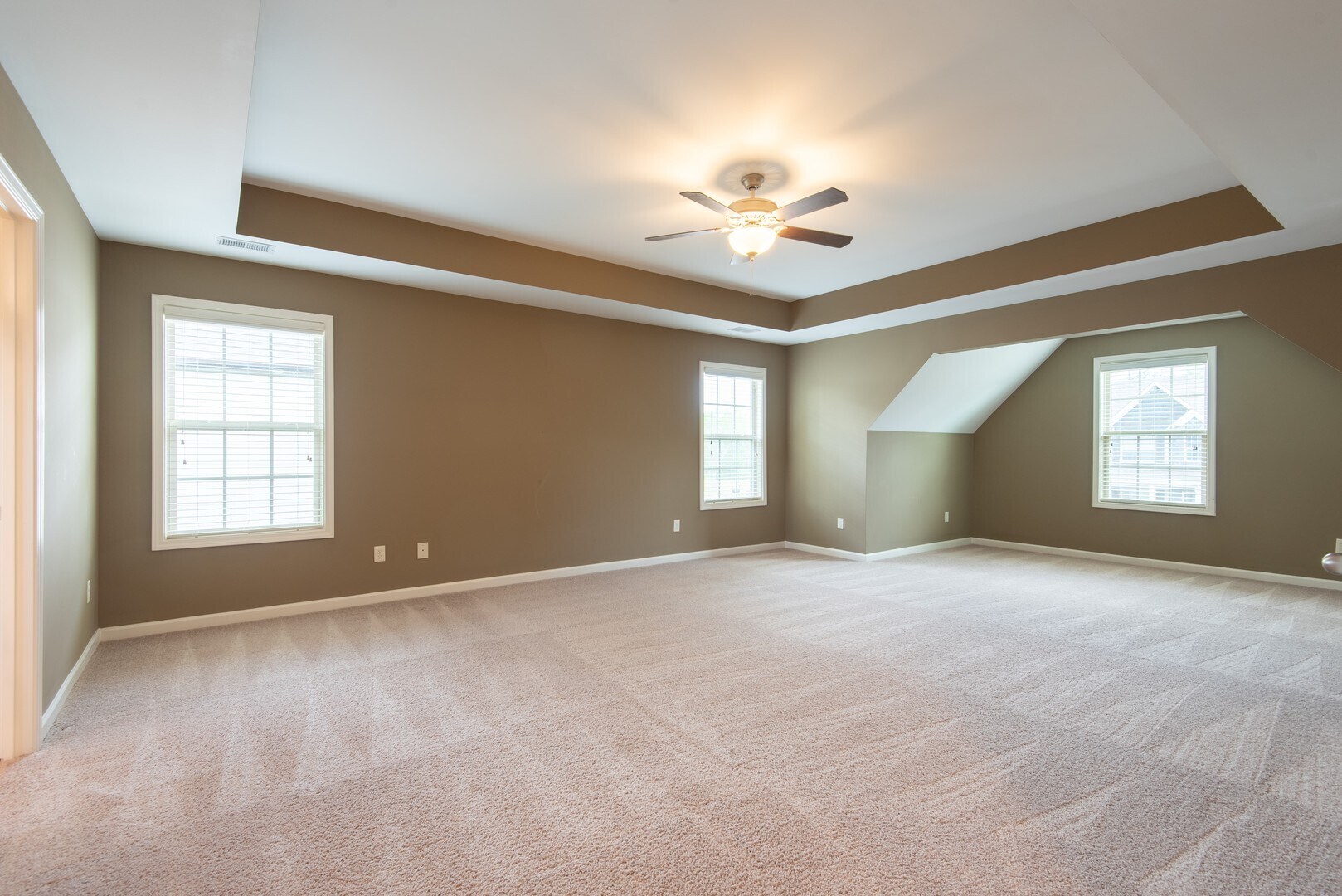 Building Photo - West Richland Single Family Home - SHORTER...