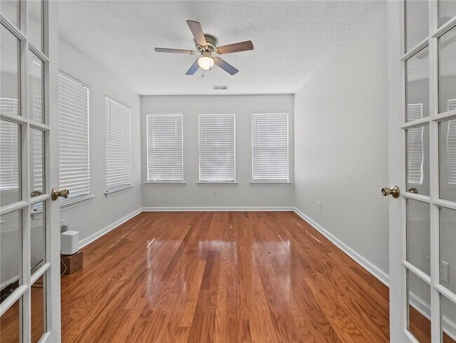 Building Photo - 1809 Wellborn Way SW