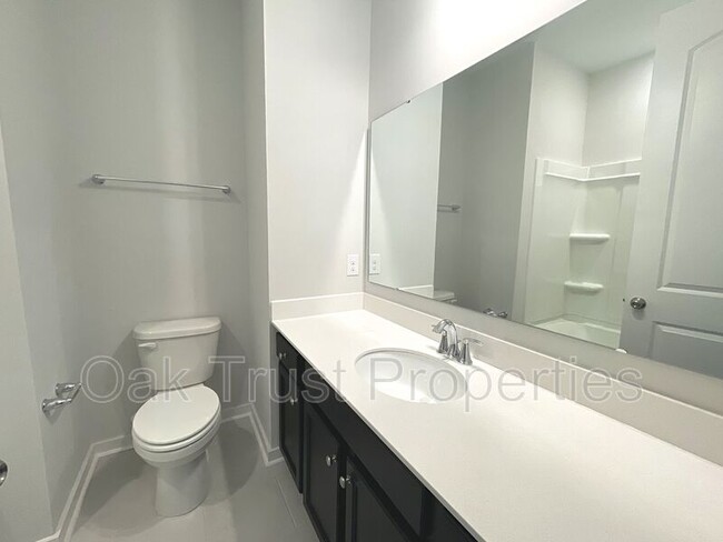 Building Photo - 105 Summer Tanager Dr