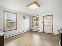 Building Photo - 69 Stowers St