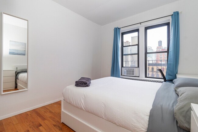 Building Photo - 345 E 94th St
