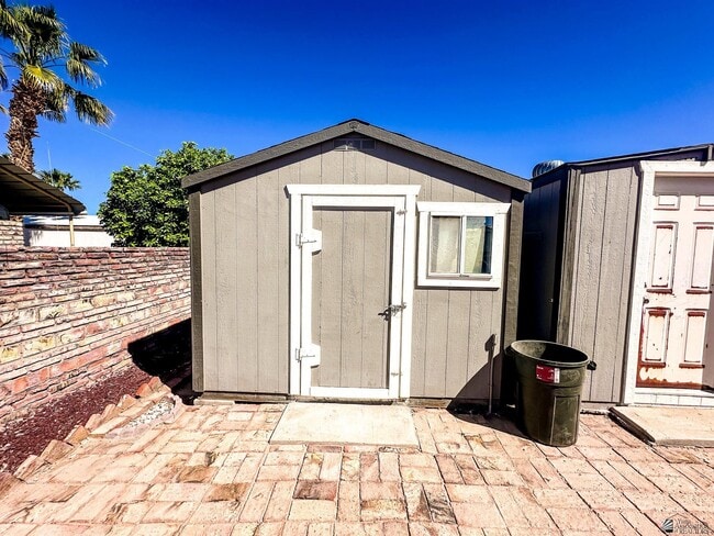 Building Photo - 13240 E 50th Dr