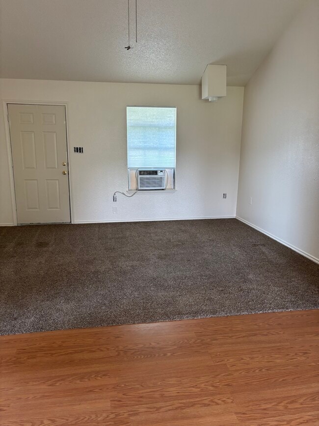 Building Photo - 220 PR-4839