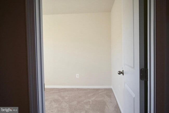 Building Photo - 110 Mariners Wy