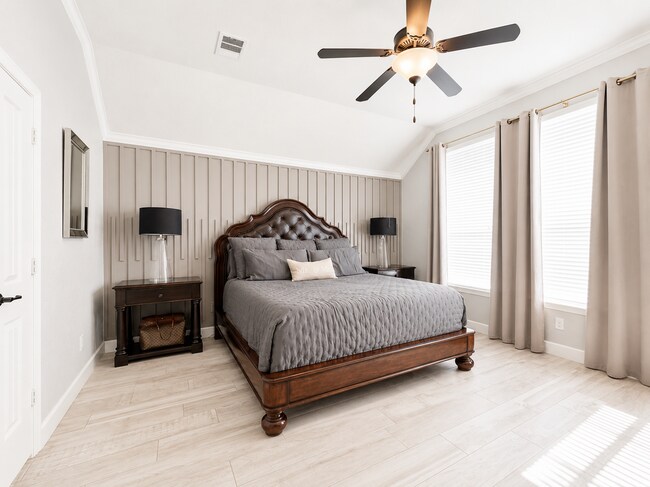 Building Photo - STUNNING LUXURY HOME  |  OPEN-CONCEPT  |  OFFICE & GAME ROOM  |  GREEN BELT  |  ALAMO RANCH  |  E...