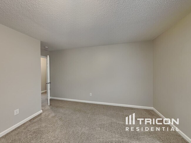 Building Photo - 333 Glen Eagle Cir