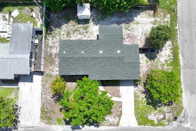 Building Photo - 6515 3rd St Ct W